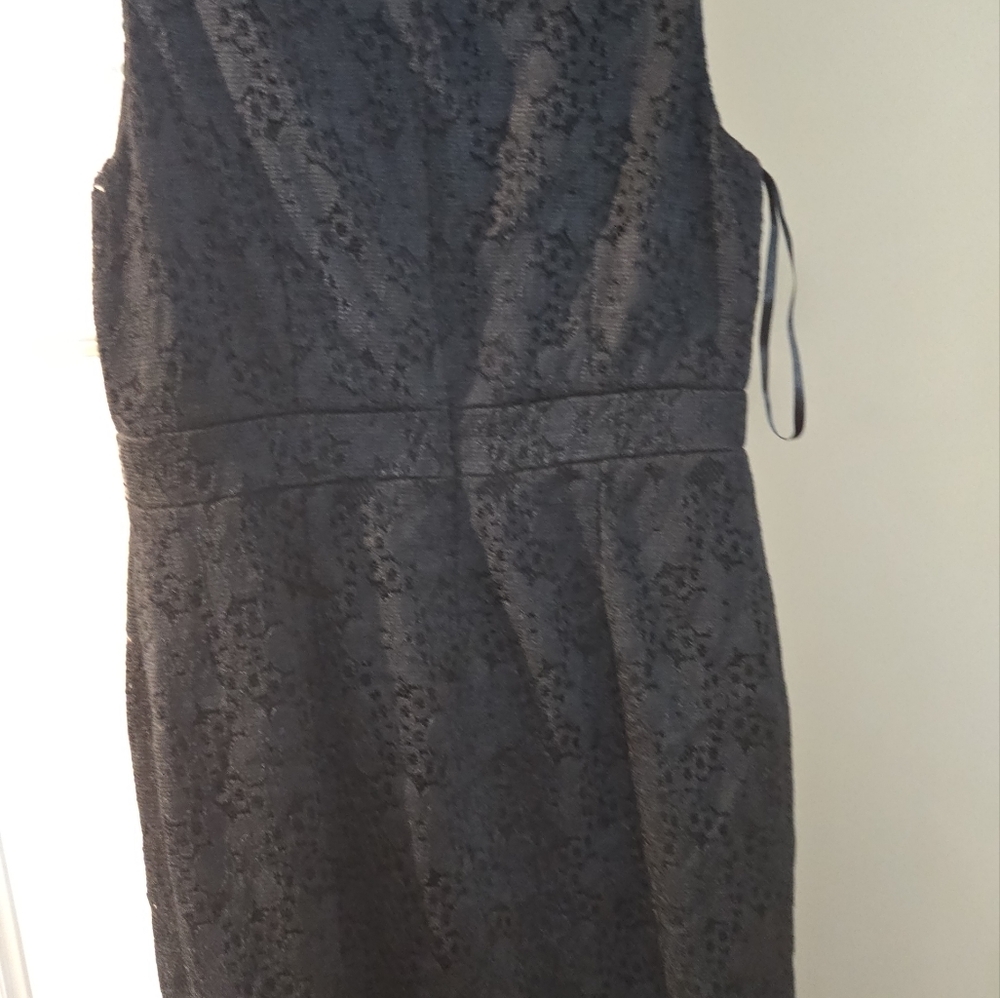 DRESSES - Picture 15 of 16